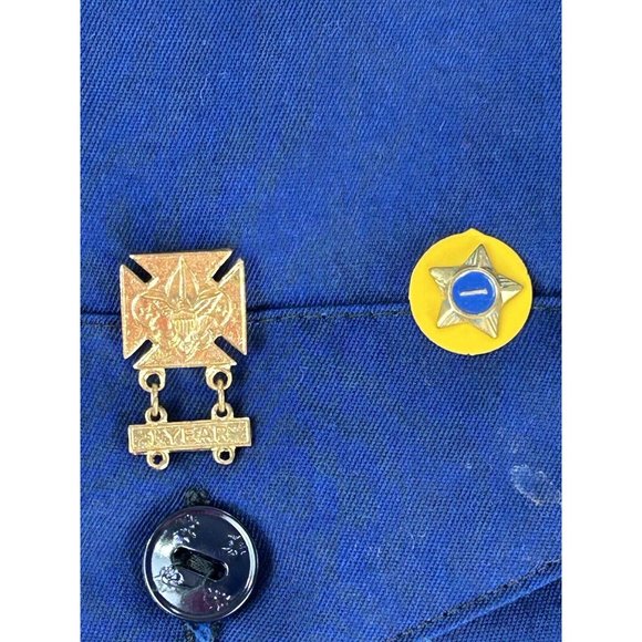 Vintage Cub Scout Boy Scout Uniform Shirt w Multiple Patches Medals Pins - Picture 6 of 16